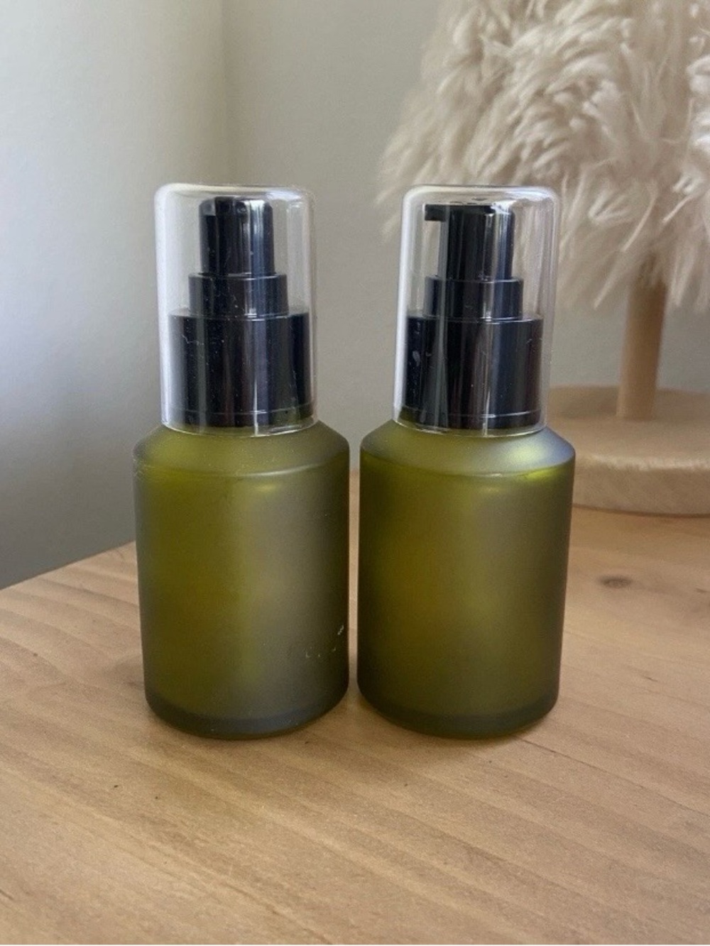 60ml/2OZ Refillable Glass Pump Bottle Frosted Green Cosmetic Makeup Bottles 2pk